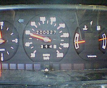 Punkt 200000 war es zu duster zum knipsen, da kamen wir nämlich gerade vom lecker Essen aus Sines zurück.